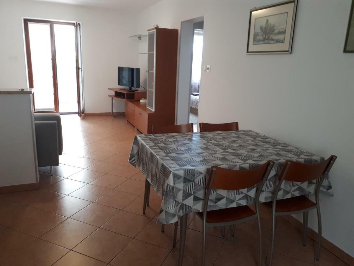 Apartment Lea Cres Buitenkant foto