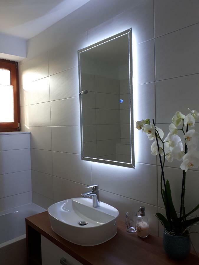 Apartment Lea Cres Buitenkant foto